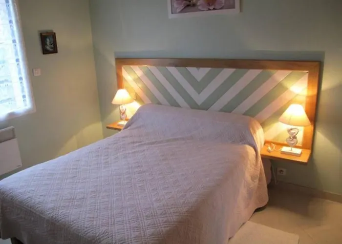 펜션 Calme Proche Et Commerces Au Croisic Avec Jardin, Wi-fi, 4 - Fr-1-306-1308